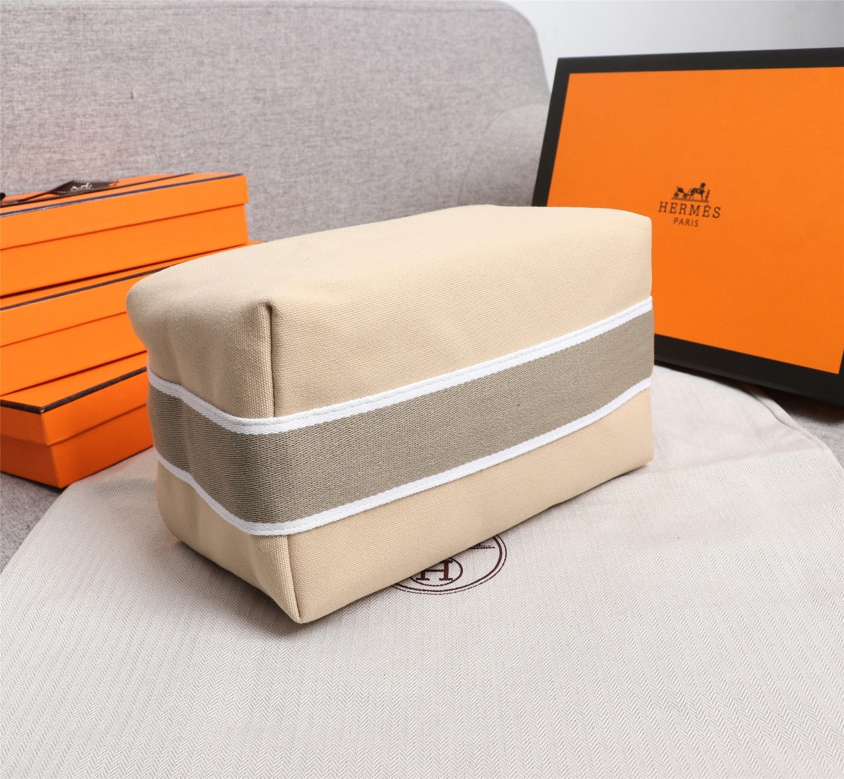 Hermes Bride-A-Brac 25 Beige Canvas