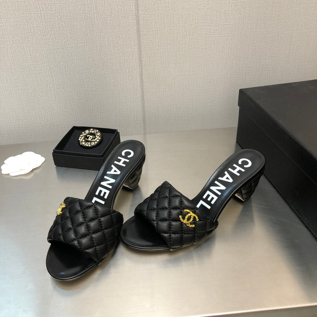 Chanel Diamond-Quilted 6 cm Sandals in Black Lambskin