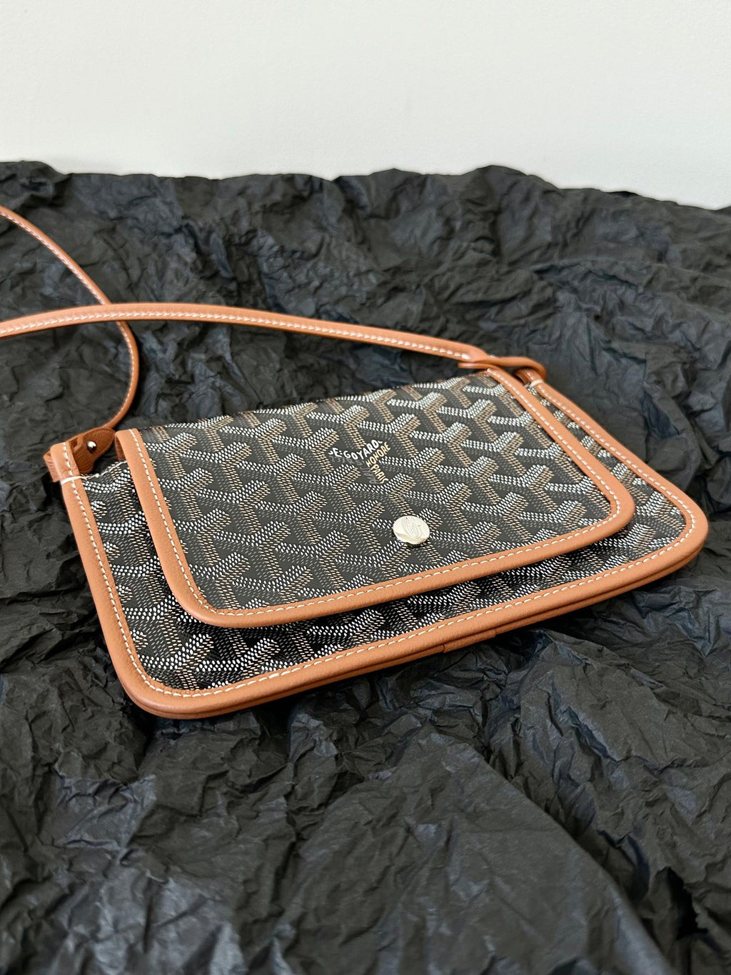 Goyard Plumet Pocket Wallet 20 in Black Goyardine Canvas and Tan Lambskin Trim