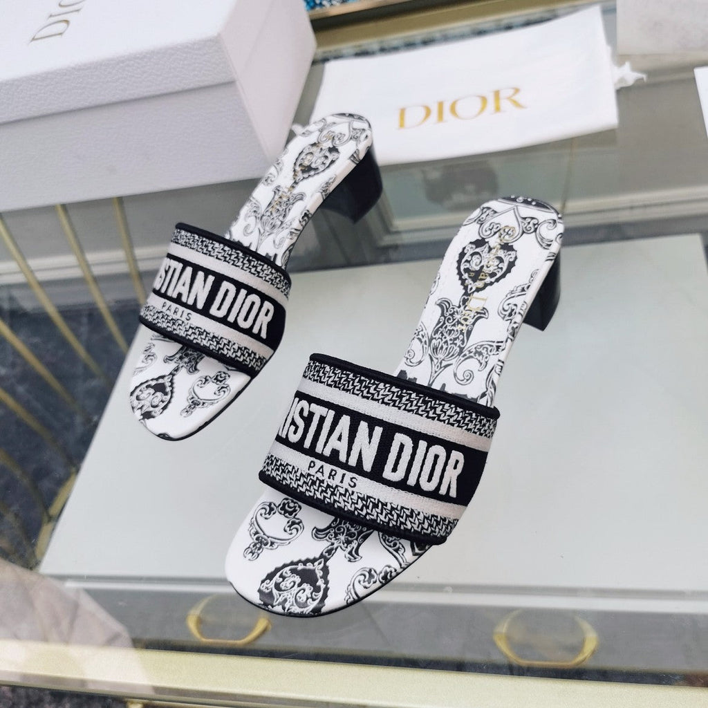 Dior CD Mule Dway Heeled Slide 45mm Style 32