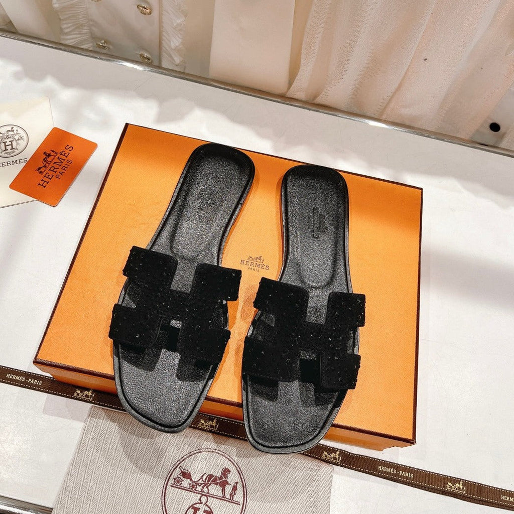 Hermes 0RAN Sandal Black Lambskin Attach Crystals-Black