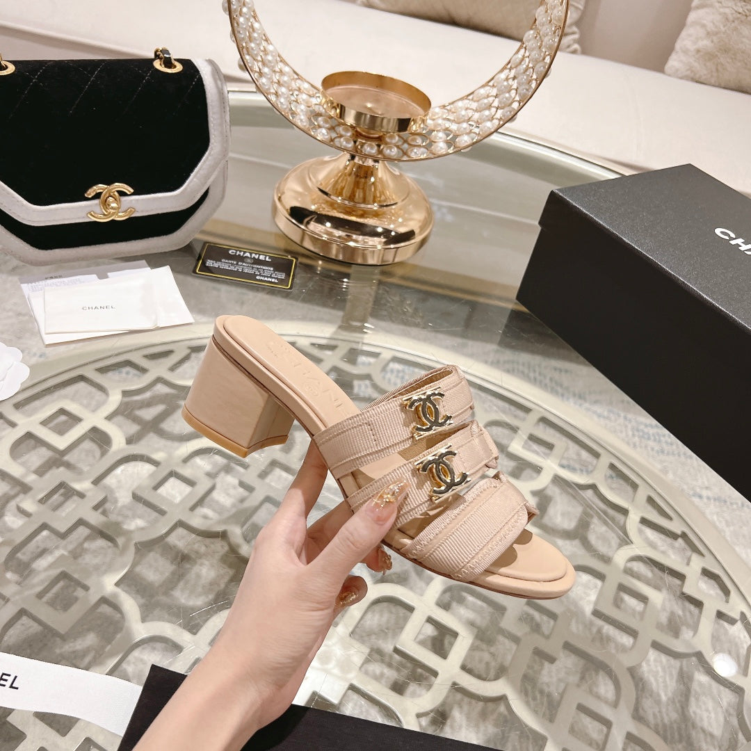 Chanel Double C Xiaoxiang Chain Fabric Head Chunky High Heel Cream Lambskin