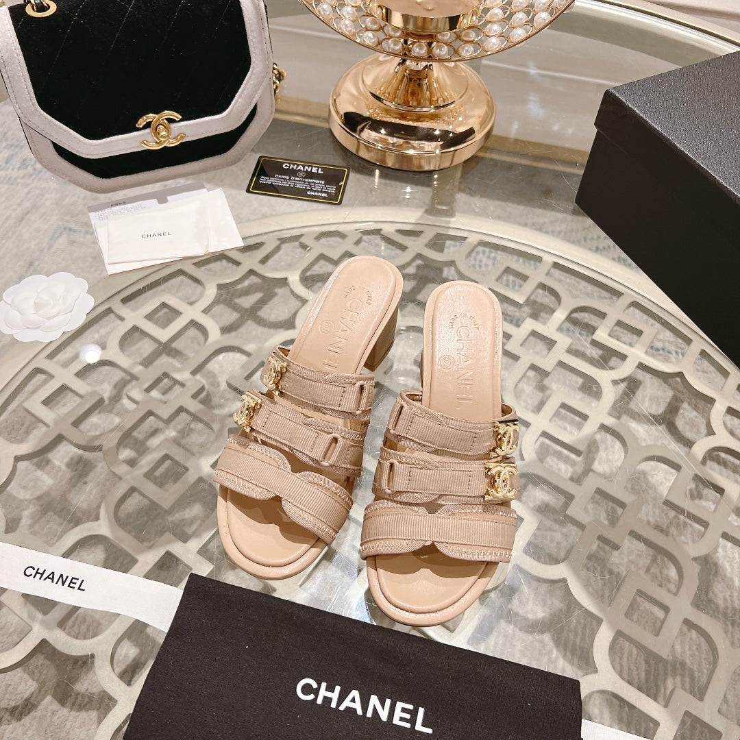Chanel Double C Xiaoxiang Chain Fabric Head Chunky High Heel Cream Lambskin