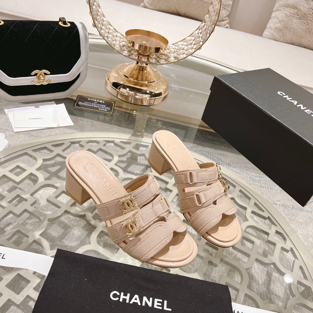 Chanel Double C Xiaoxiang Chain Fabric Head Chunky High Heel Cream Lambskin