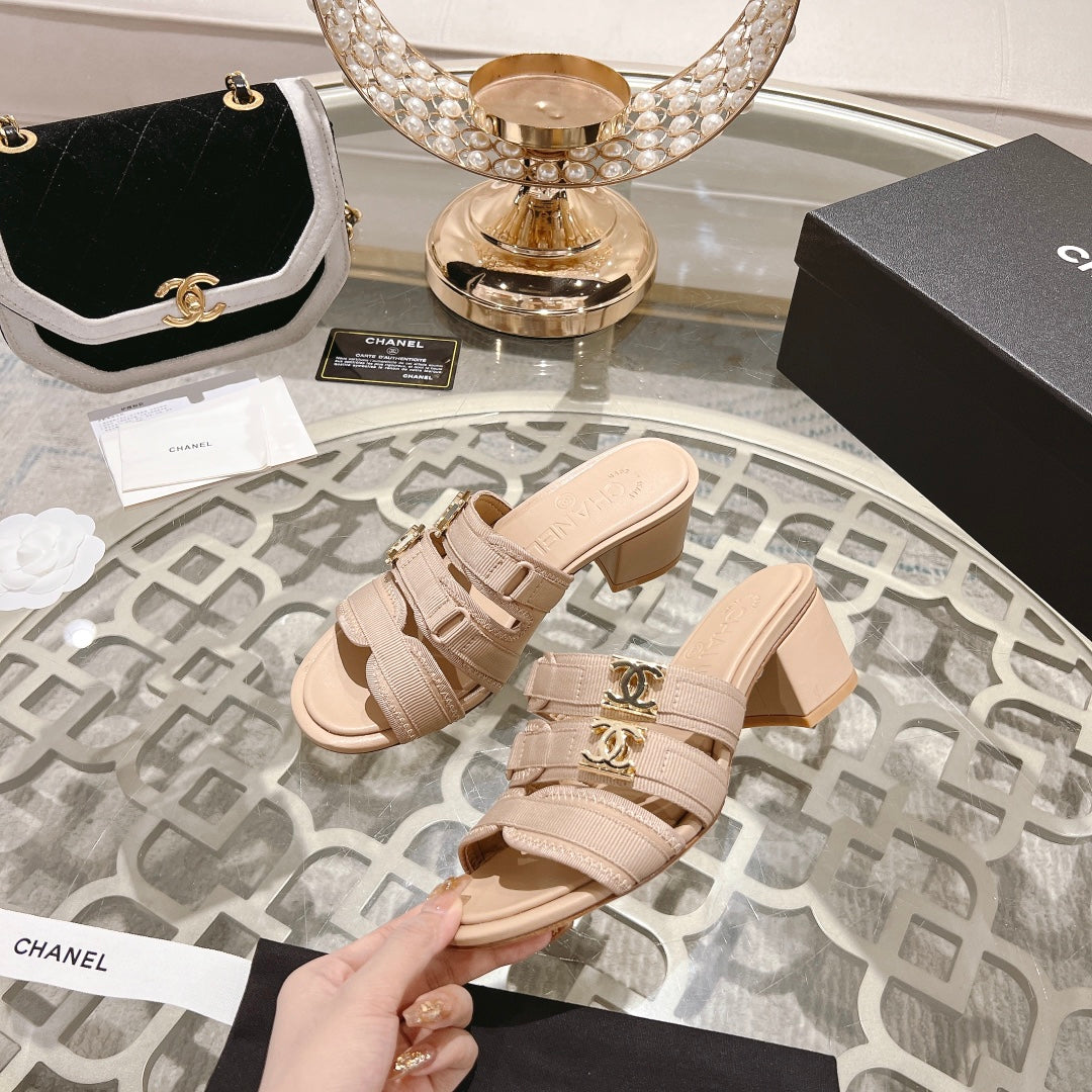 Chanel Double C Xiaoxiang Chain Fabric Head Chunky High Heel Cream Lambskin