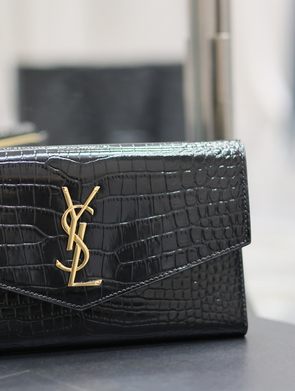 Saint Laurent Uptown Wallet 21 in Black Crocodile Pattern Calfskin Gold Logo
