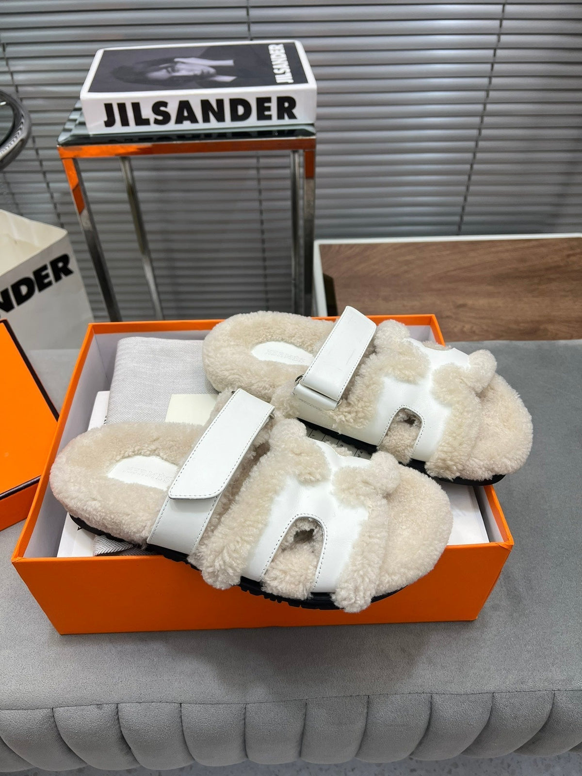 Hermes Chypre Slippers in Beige Lamb Wool and White Calfskin