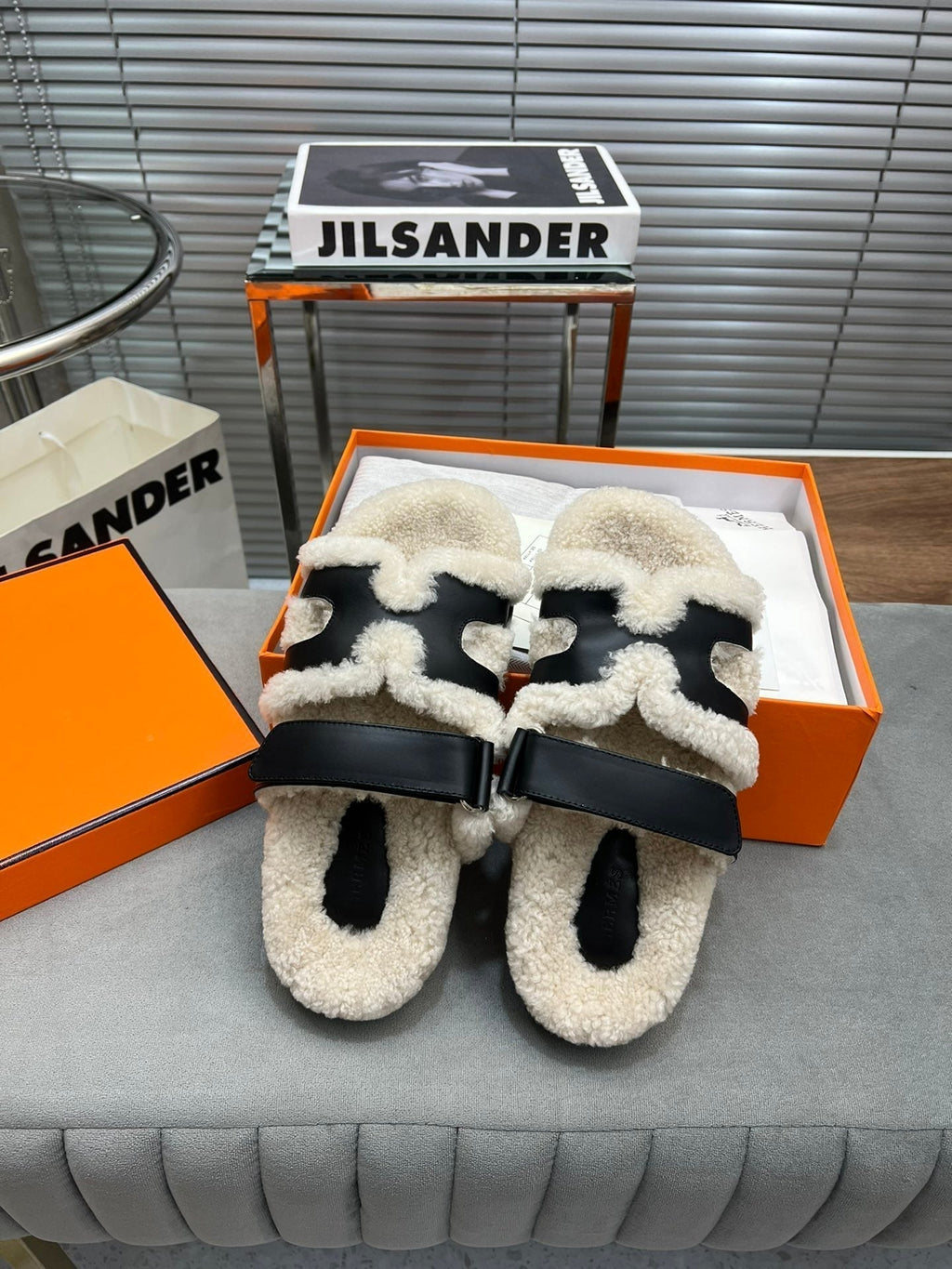 Hermes Chypre Slippers in Beige Lamb Wool and Black Calfskin