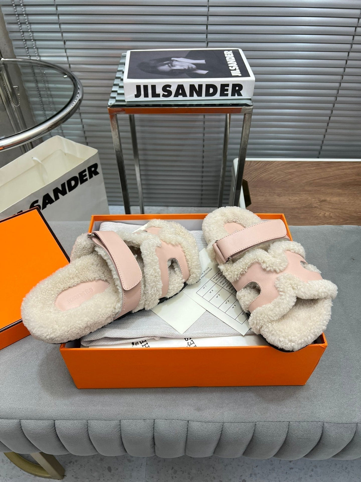 Hermes Chypre Slippers in Beige Lamb Wool and Baby Pink Calfskin
