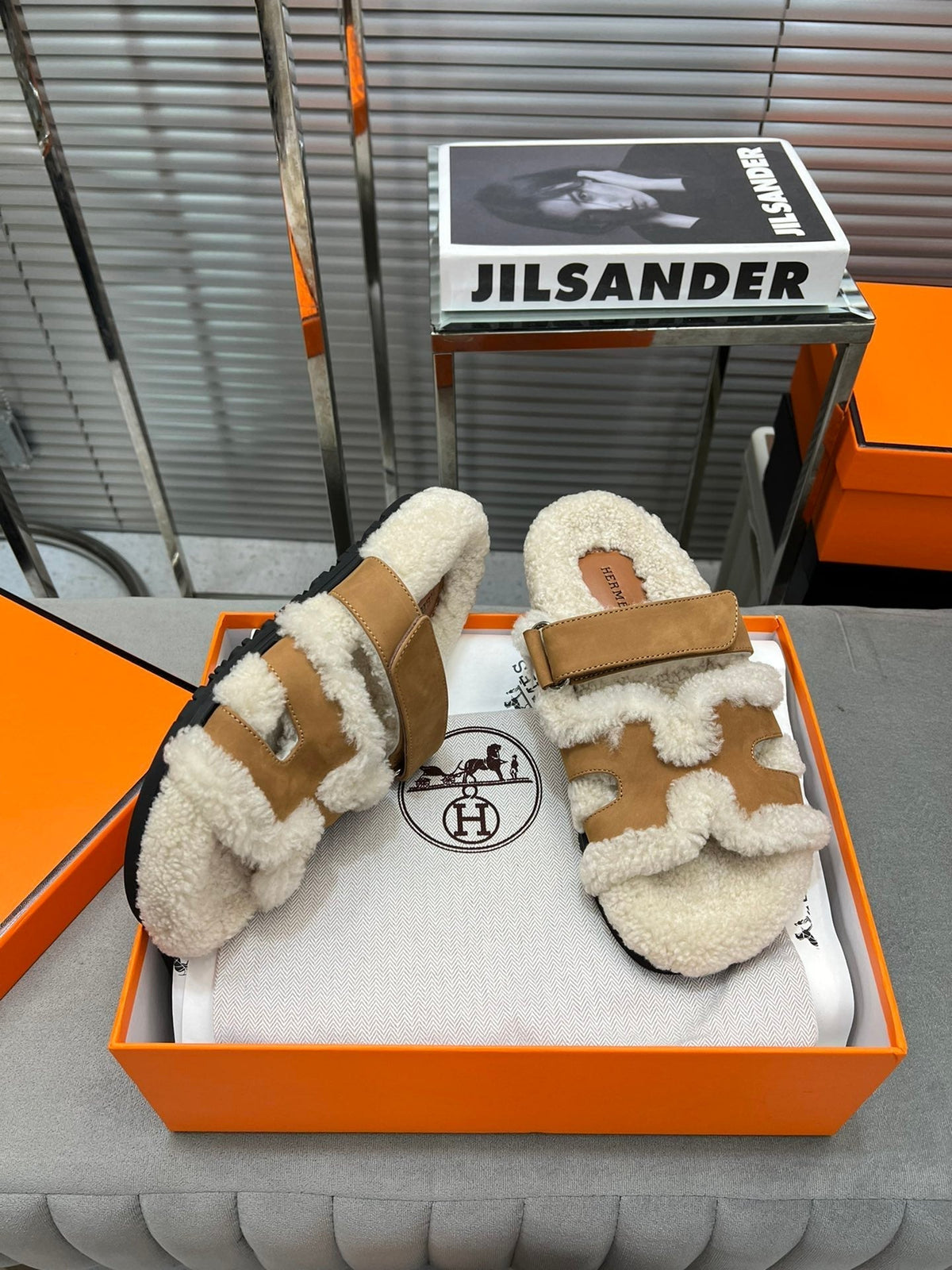 Hermes Chypre Slippers in Beige Lamb Wool and Peru Brown Suede