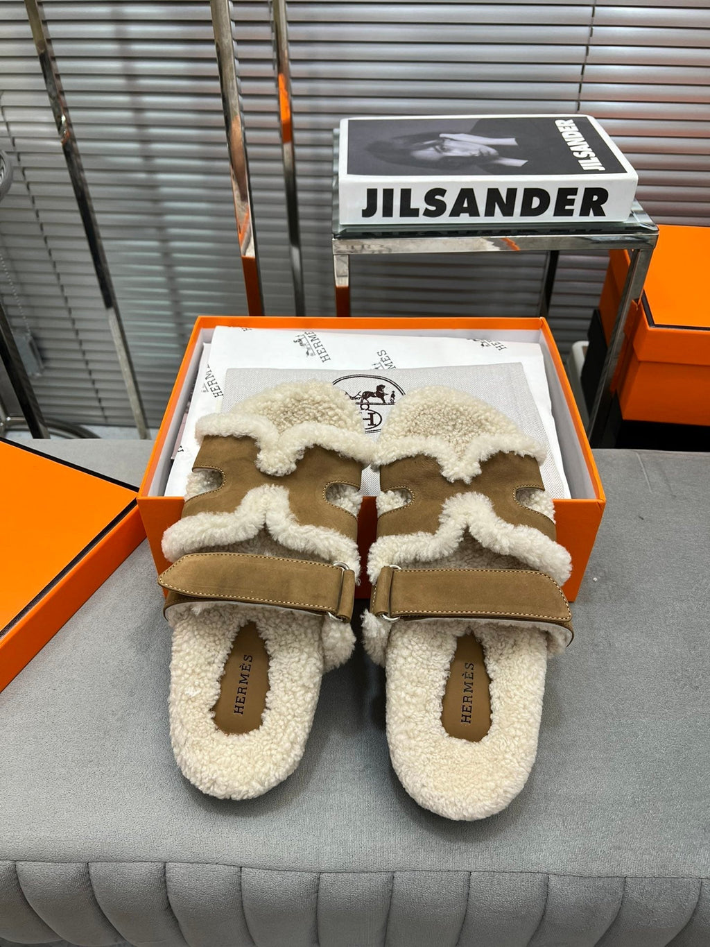 Hermes Chypre Slippers in Beige Lamb Wool and Light French Beige Suede
