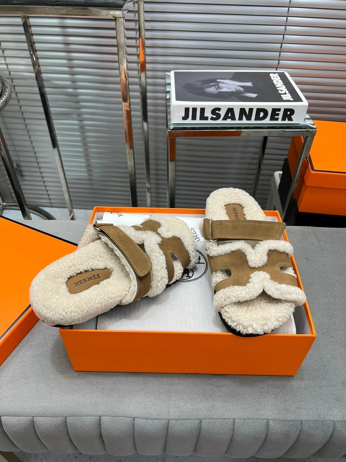 Hermes Chypre Slippers in Beige Lamb Wool and Light French Beige Suede