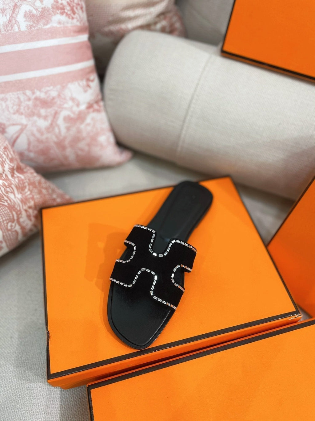 Hermes 0RAN Sandal Calfskin Rhinestone Black