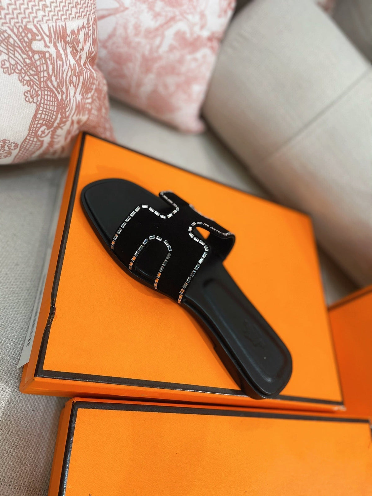 Hermes 0RAN Sandal Calfskin Rhinestone Black
