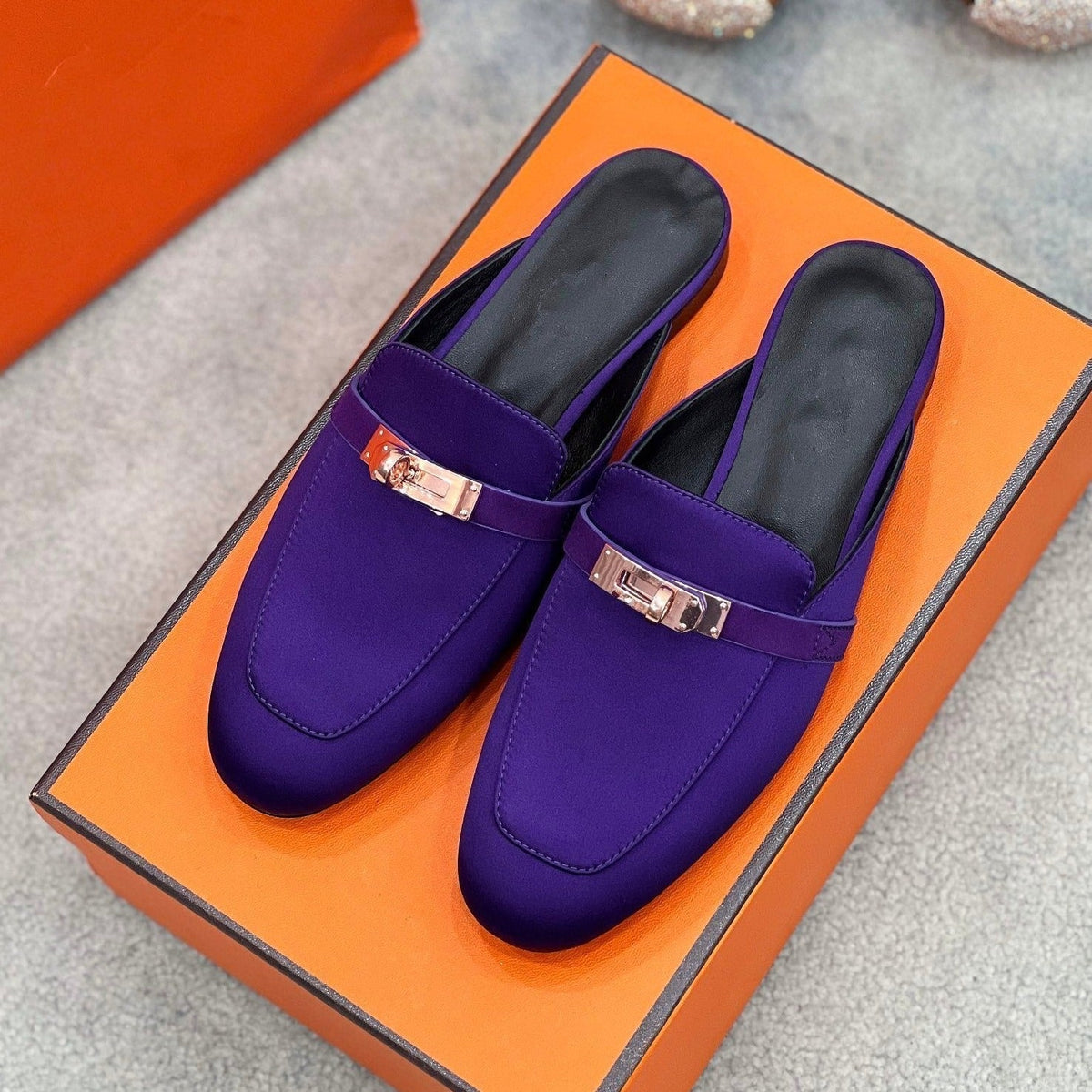 Hermes 0Z Mule Violet Silk Thick Cloth/Sheepskin