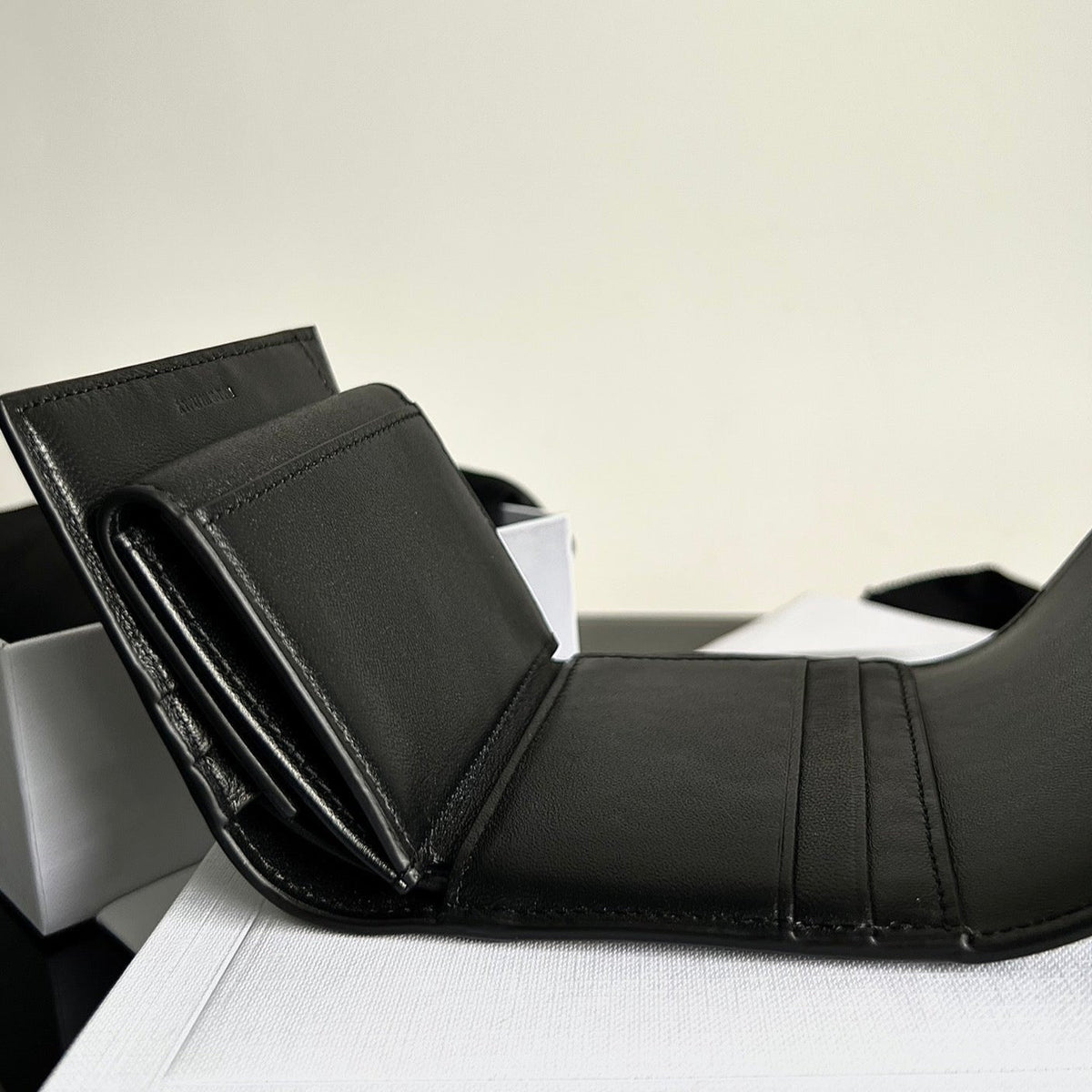Celine Triomphe 10 Calfskin Wallet Black