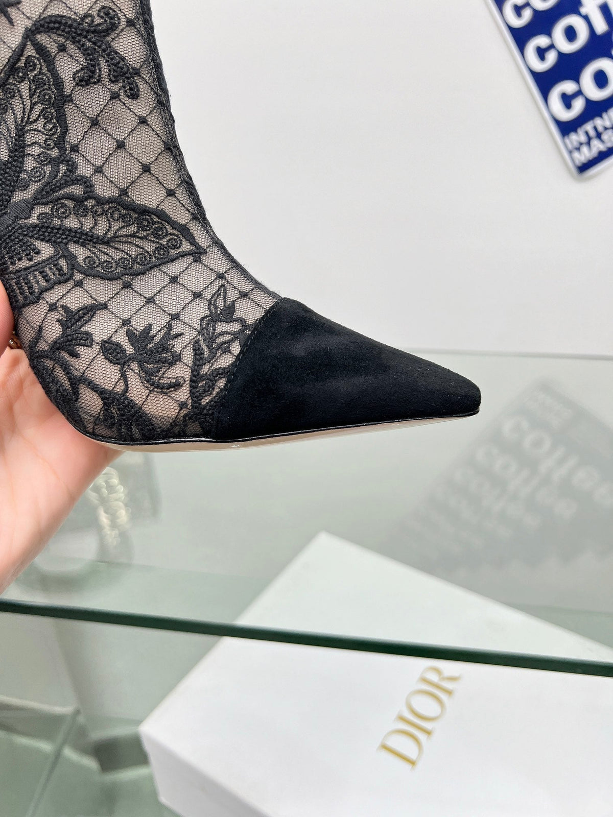 Dior 25S Pointed-Toe Ankle Boots 95 mm in Black Mesh Tulle and Suede Style 1
