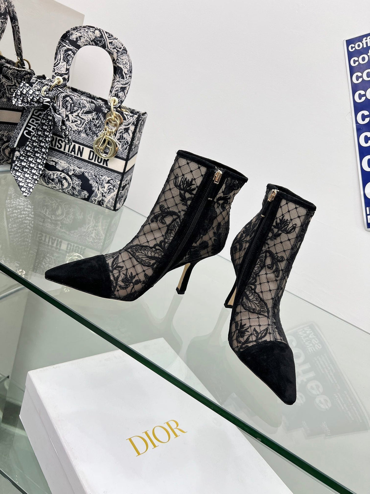 Dior 25S Pointed-Toe Ankle Boots 95 mm in Black Mesh Tulle and Suede
