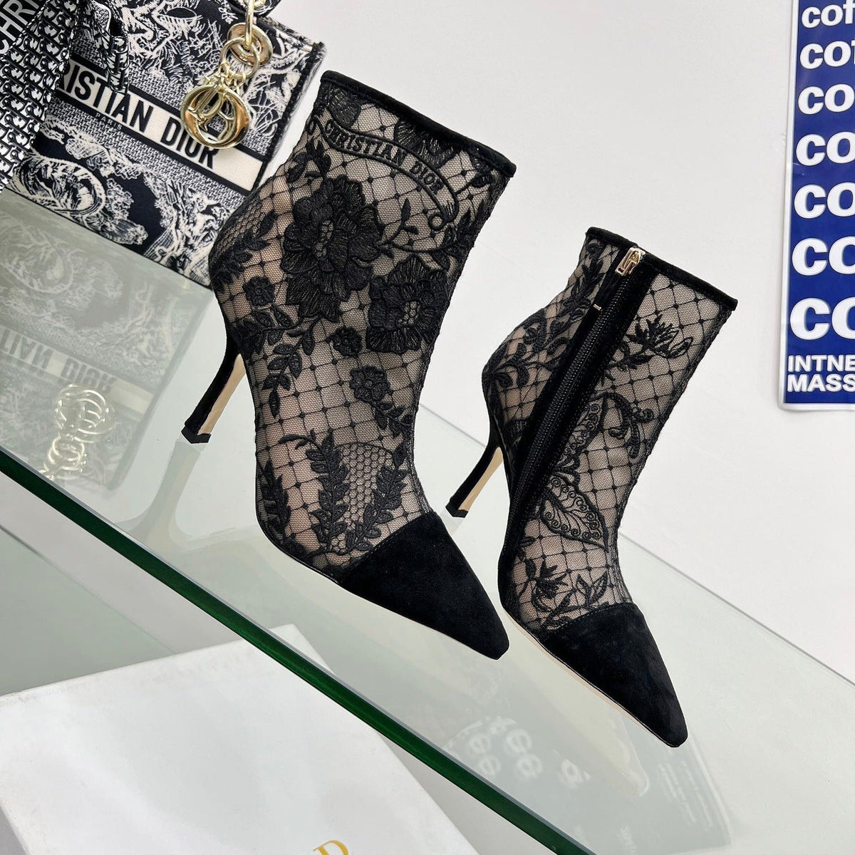 Dior 25S Pointed-Toe Ankle Boots 95 mm in Black Mesh Tulle and Suede