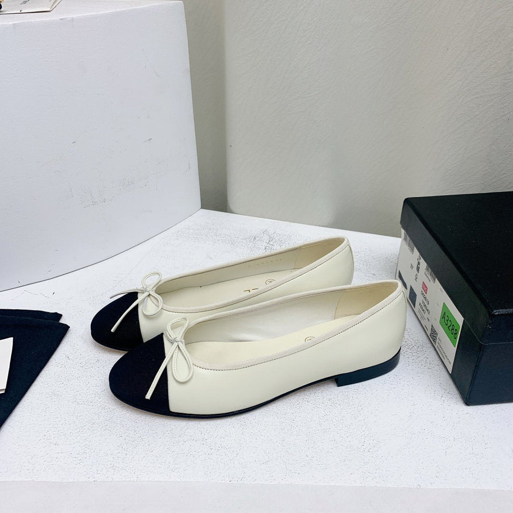 Chanel Ballet Flat White Black Lambskin Grosgrain