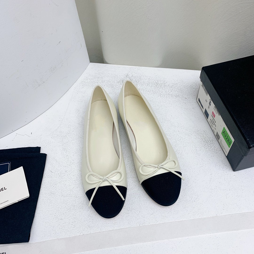Chanel Ballet Flat White Black Lambskin Grosgrain