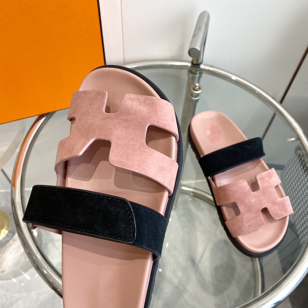 Hermes Chypre Sandal Suede Pink Chapas / Black