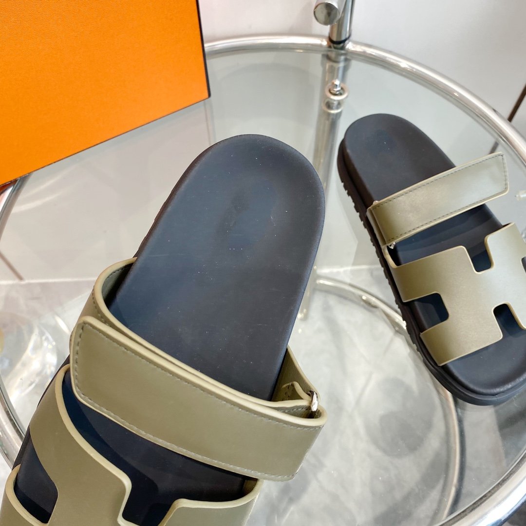 Hermes Chypre Sandal Clay Mastic Calfskin Leather