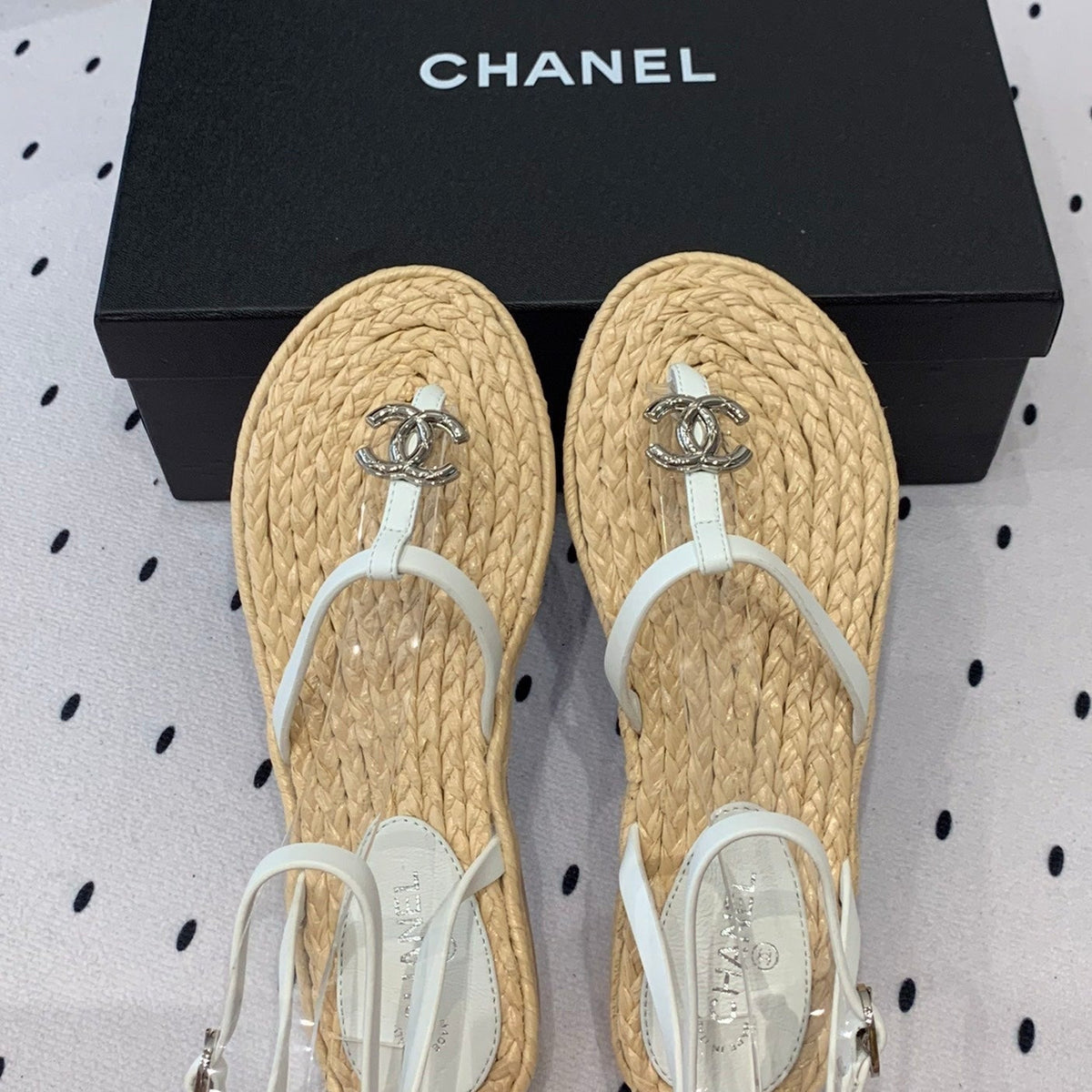 Chanel Double Vintage Straw Sandals Replica Designer Shoe White Beige Sheepskin