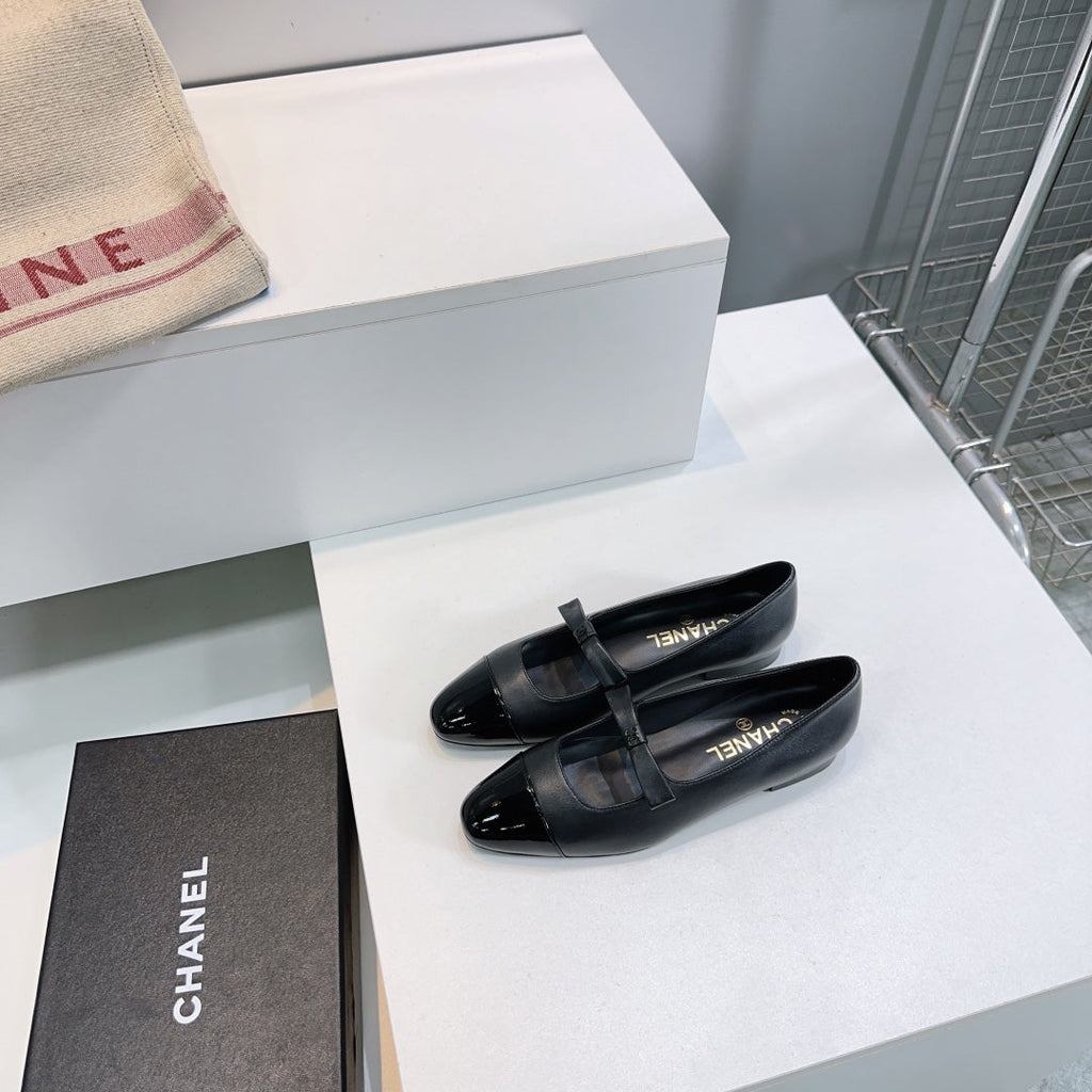 Chanel Flat Mary Jane Shoes 25S in Black Glossy Lambskin with Bow