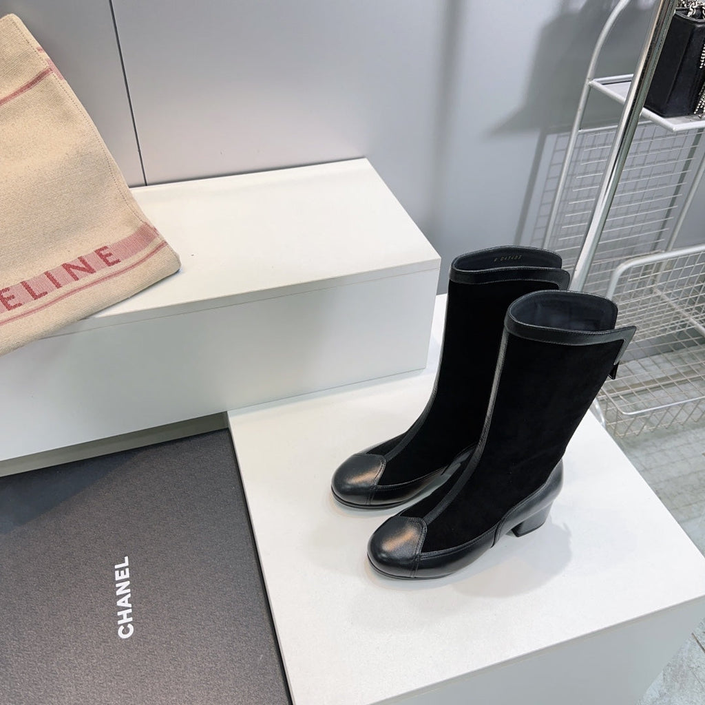 Chanel Short Boots 25S 45 mm in Black Suede and Lambskin