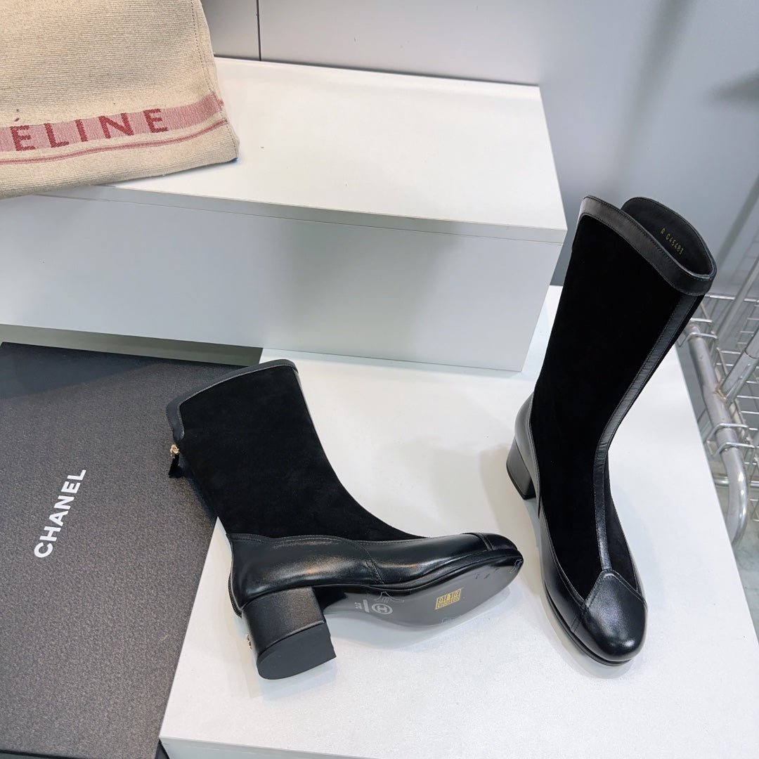 Chanel Short Boots 25S 45 mm in Black Suede and Lambskin