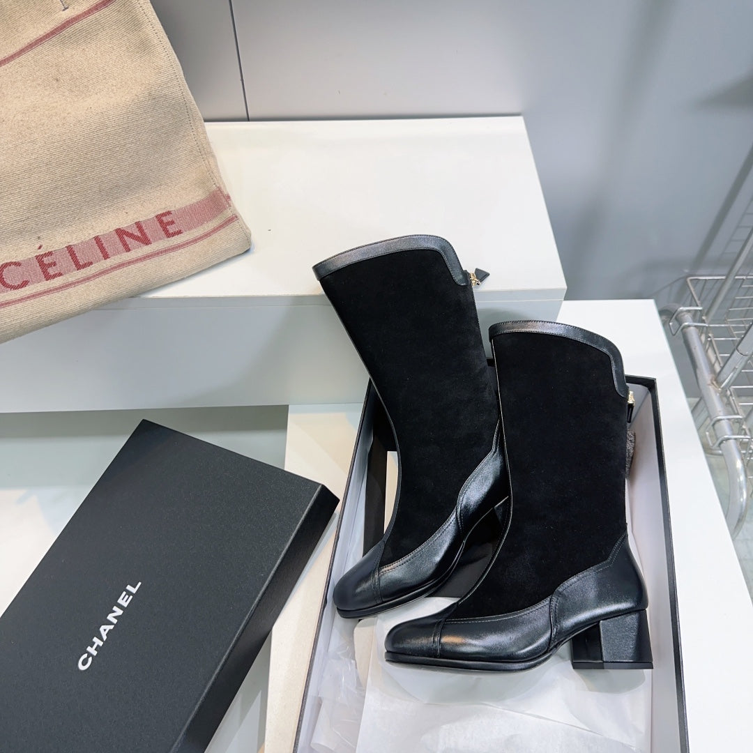 Chanel Short Boots 25S 45 mm in Black Suede and Lambskin