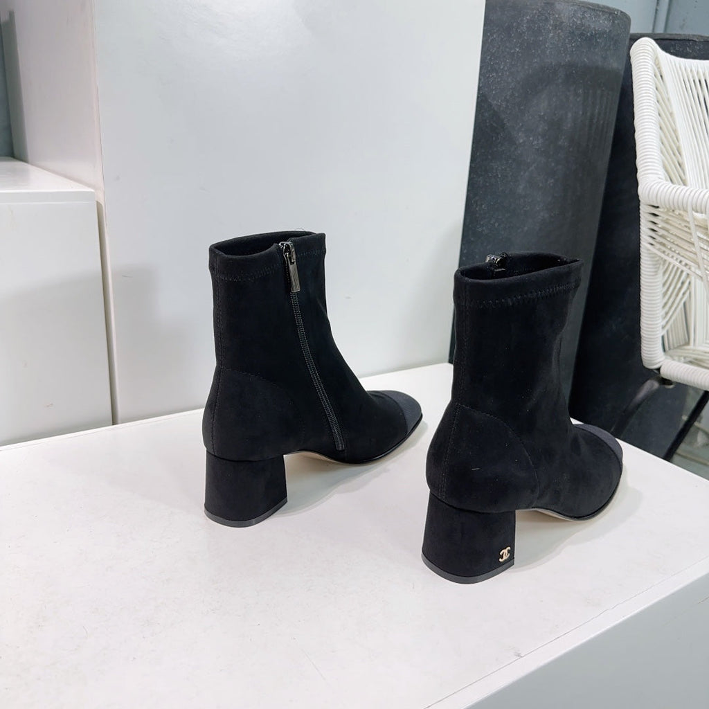 Chanel Ankle Boots 25S 45 mm in Black Suede with Zipper