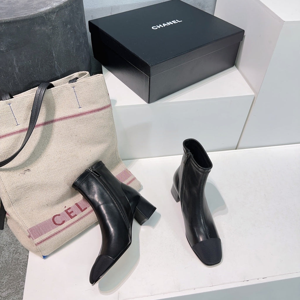 Chanel Ankle Boots 25S 45 mm in Black Lambskin with Zipper