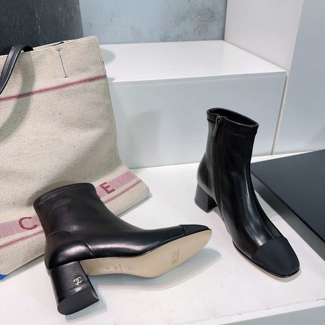 Chanel Ankle Boots 25S 45 mm in Black Lambskin with Zipper