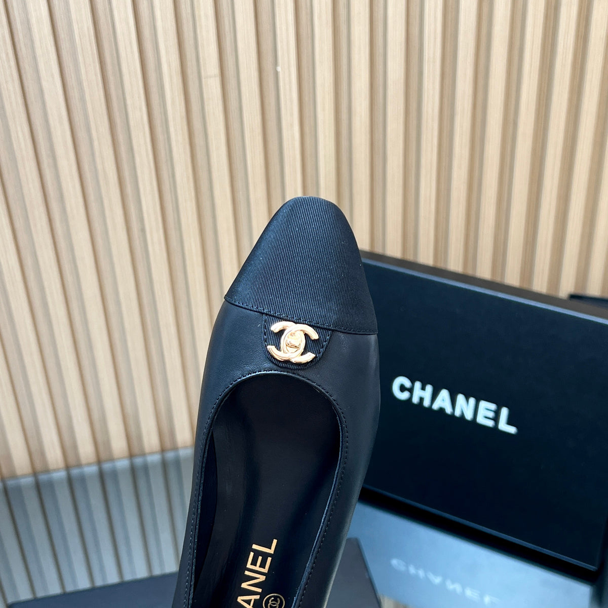 Chanel 25S Ballet Flats Logo in Black Calfskin and Canvas Gold Hardwre