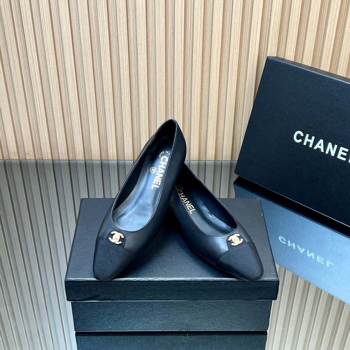 Chanel 25S Ballet Flats Logo in Black Calfskin and Canvas Gold Hardwre