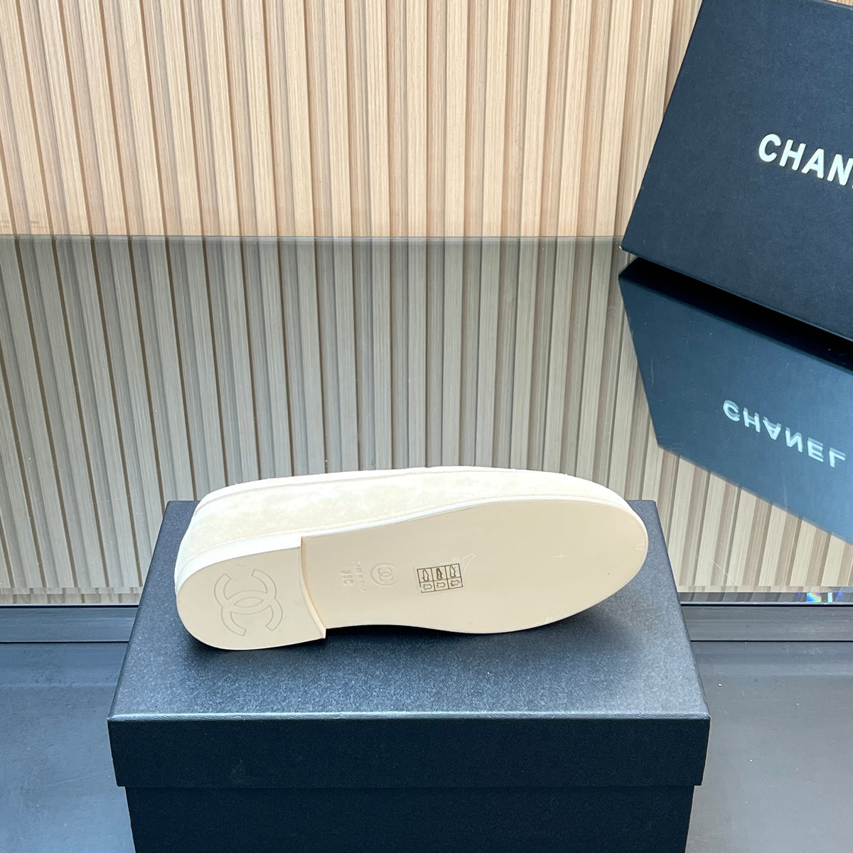 Chanel 25S Teddy Loafer 15mm in Light Beige Suede Gold Hardware