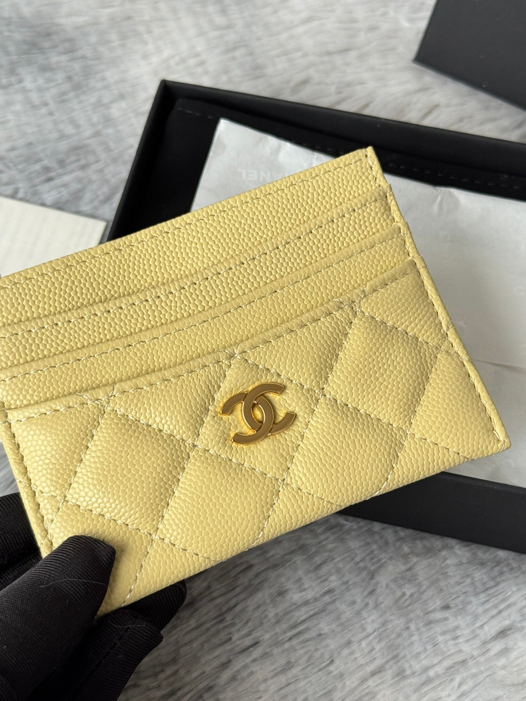 Chanel 25S Card Holder 11 in Yellow Caviar Gold Hardware