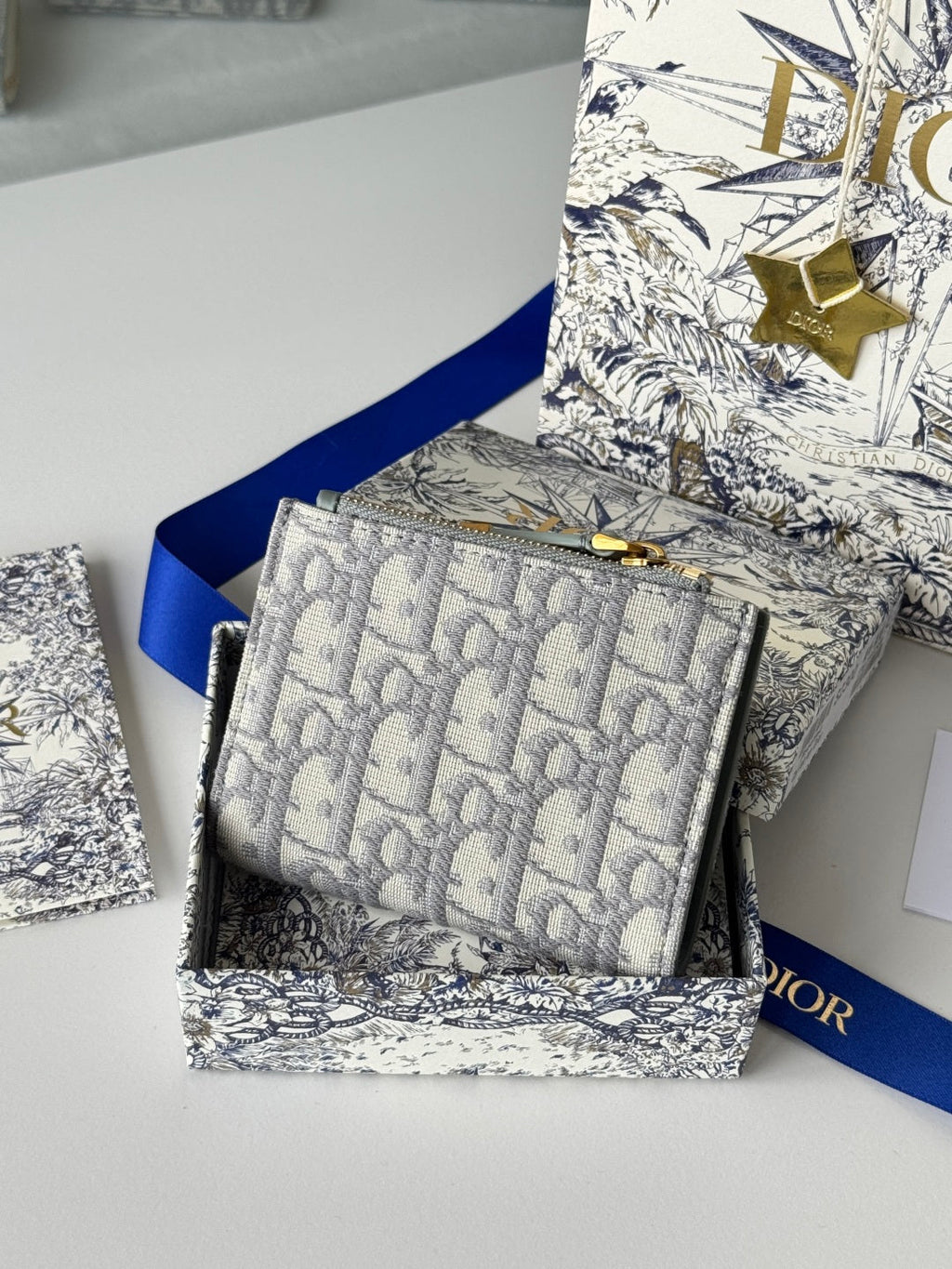 Chanel Dior 25S 30 Montaigne Dahlia Wallet 11 in Gray Dior Oblique Jacquard