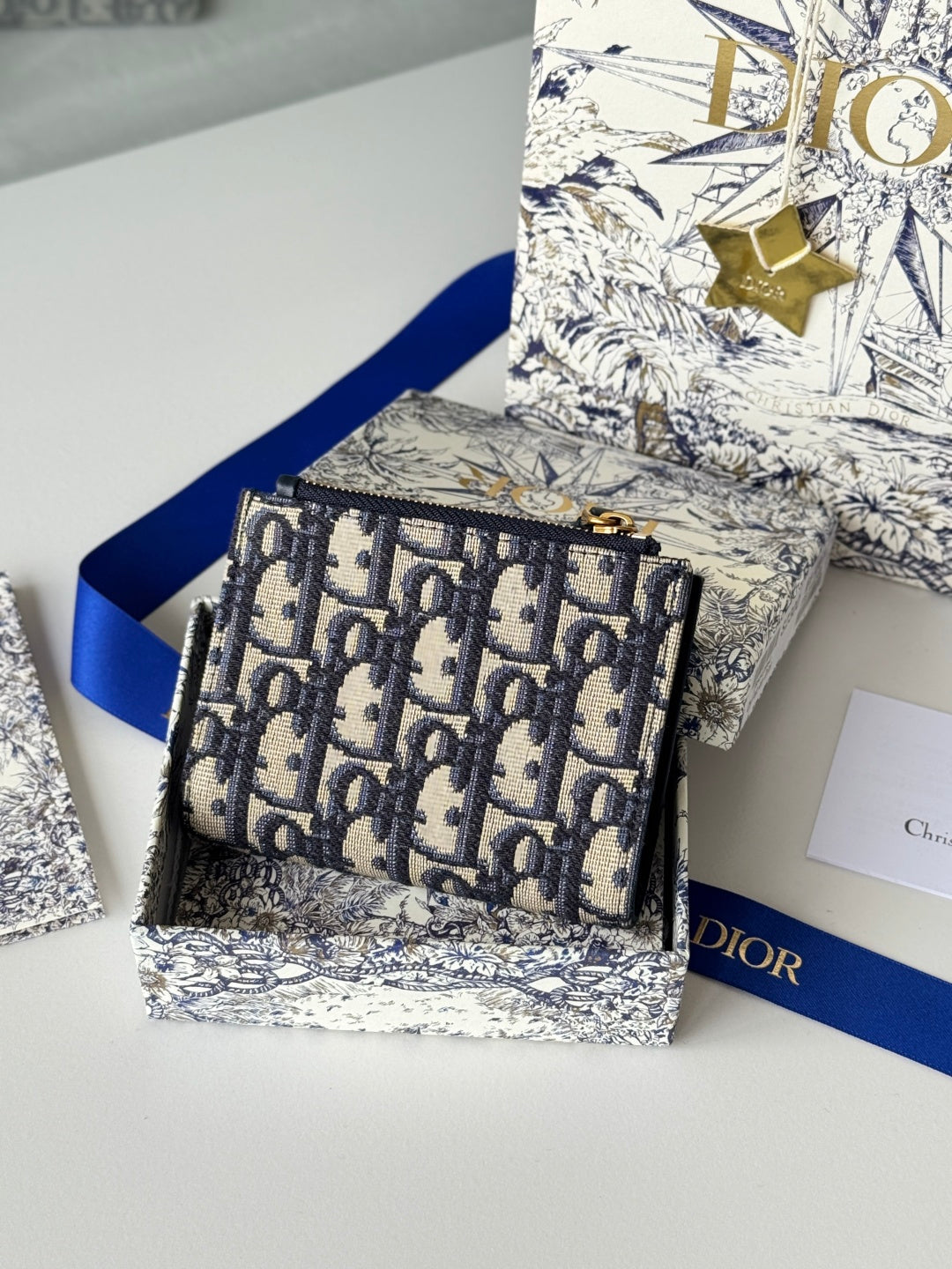 Chanel Dior 25S 30 Montaigne Dahlia Wallet 11 in Blue Dior Oblique Jacquard