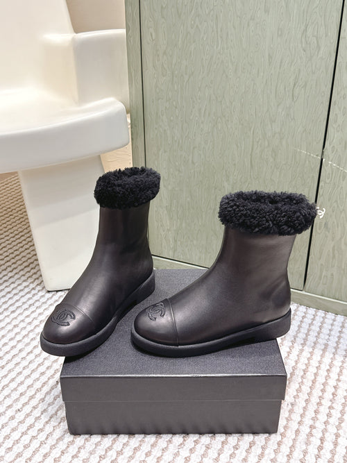 Chanel 25S Calf-High Boots in Black Calfskin Lined with Sheepskin