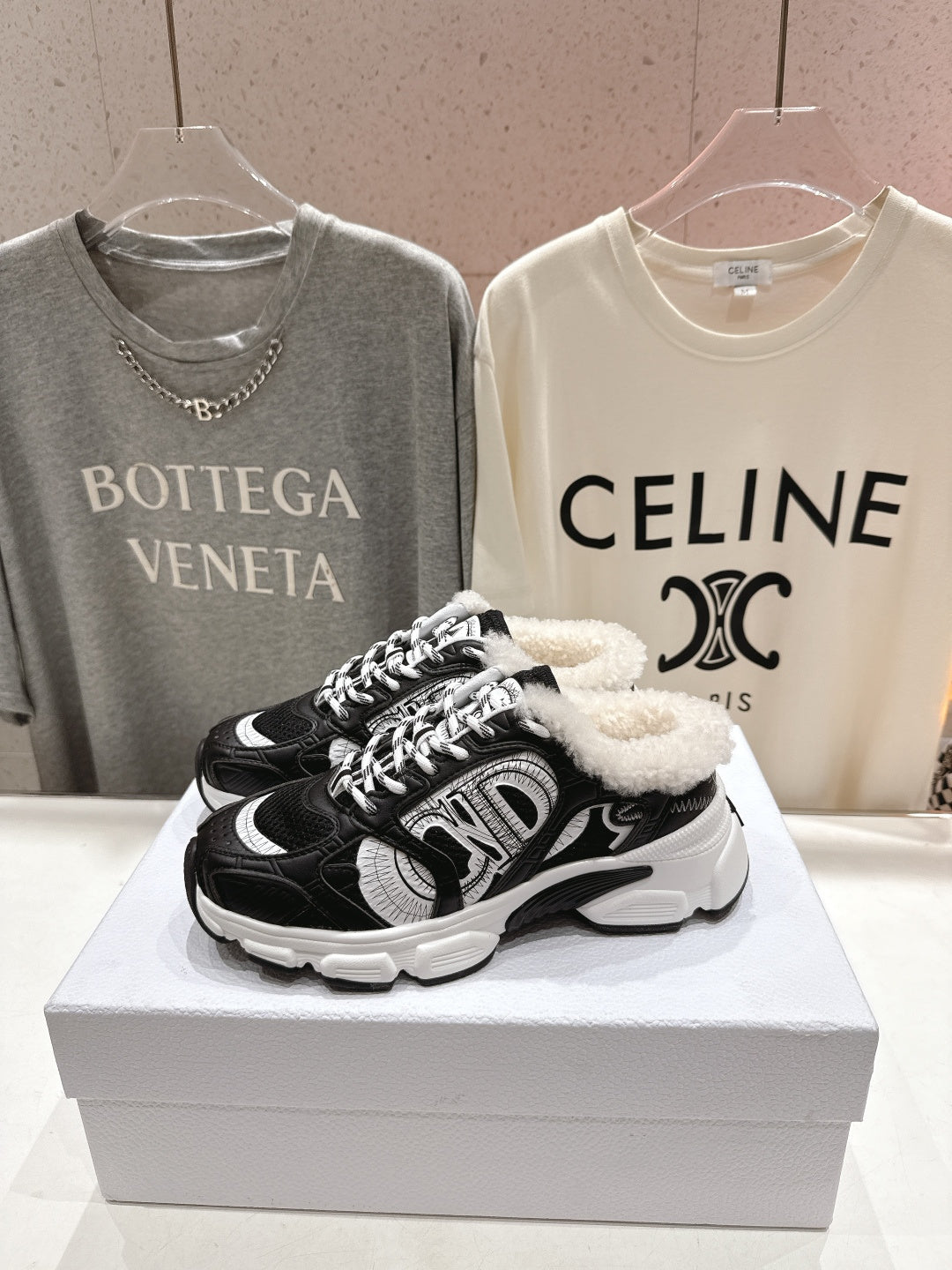 Dior Chrono Sneaker 25S in Black Lambskin and Mesh Fabric Style 4