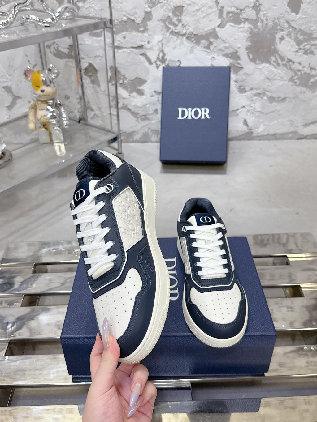 Dior 25S B27 Uptown Low-Top Sneakers in Dark Blue Mix Cream White Calfskin Style 3
