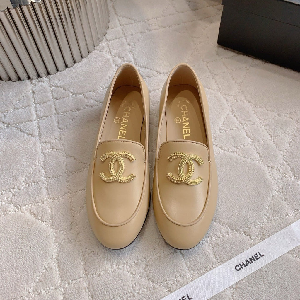 Chanel 25S Loafers with Large Logo in Light Caramel Calfskin Gold Hardware