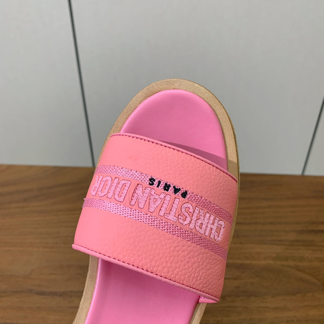 Dior 25S Dway Wedge Slide 90 mm in Pink Calfskin