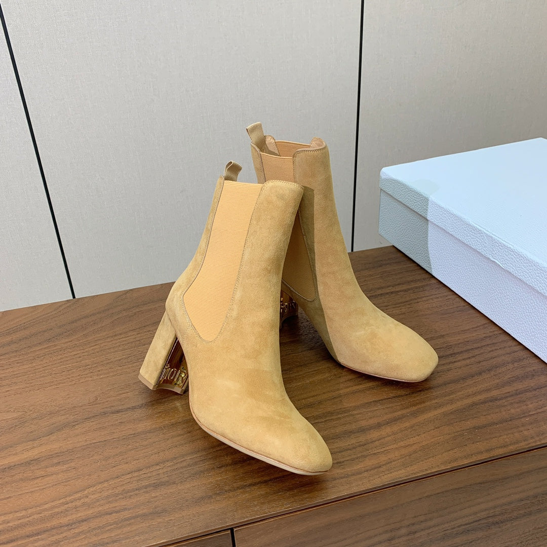 Dior 25S Ankle Boots 80 mm in Beige Suede