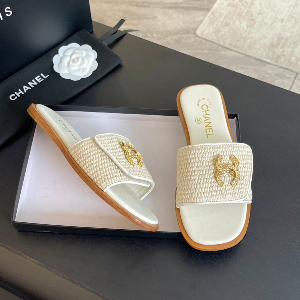 Chanel Logo Mule Sandal 10mm White Lambskin 610370