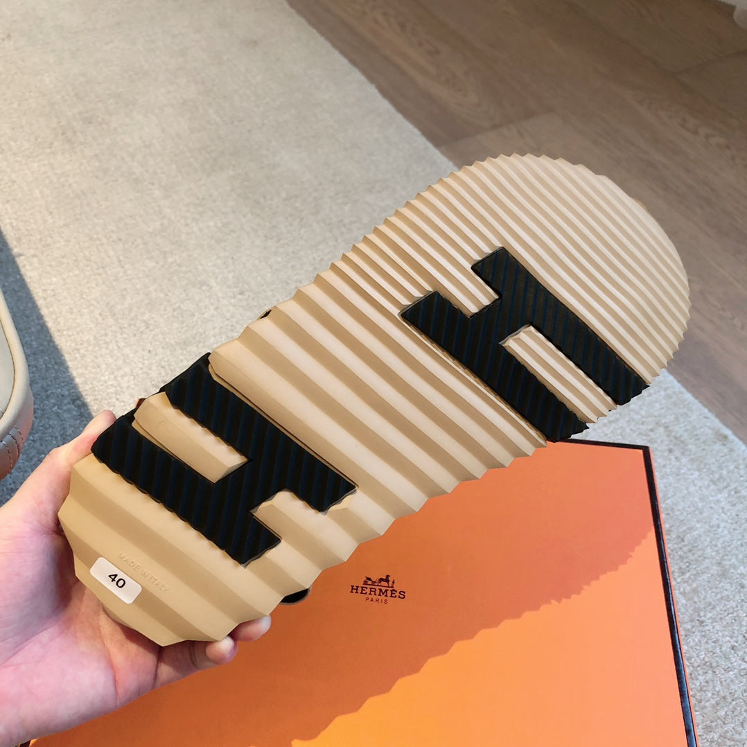 Hermes Dad Sandals in Tuscan Beige Calfskin and Rubber