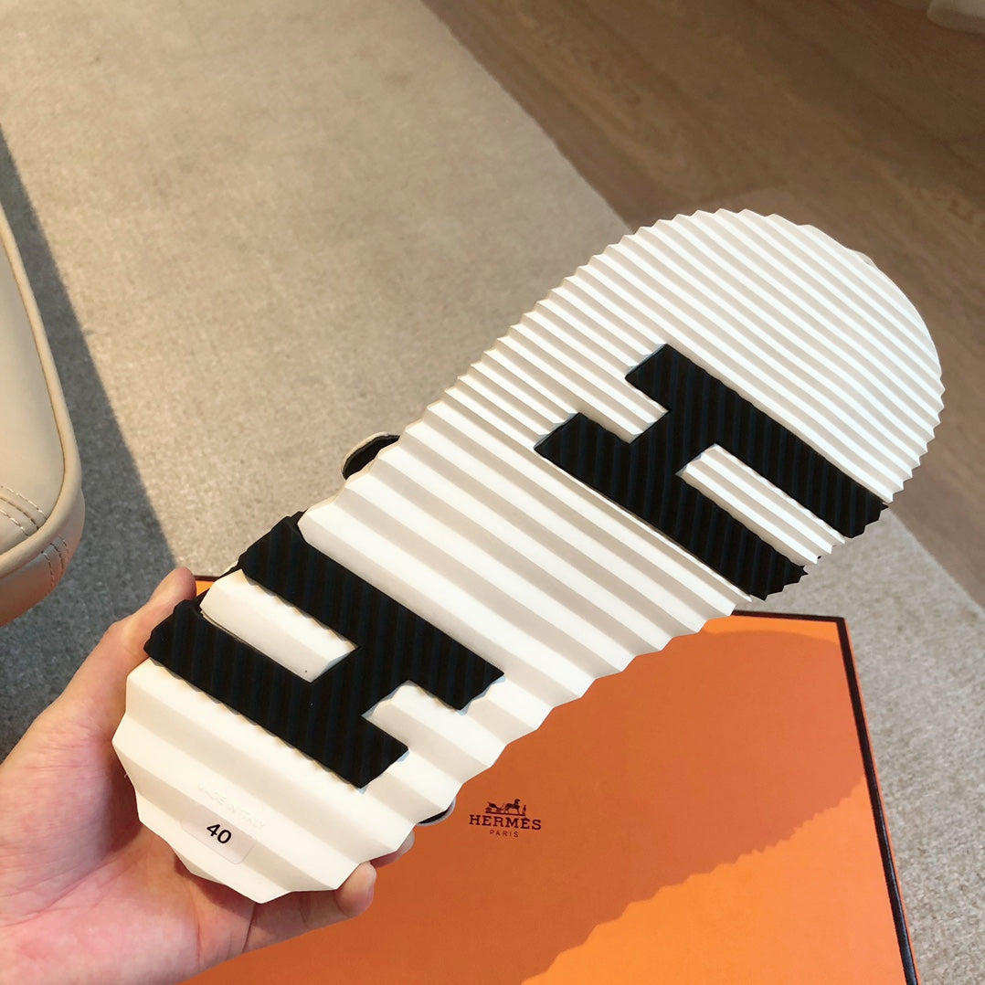 Hermes Dad Sandals in White Calfskin and Rubber